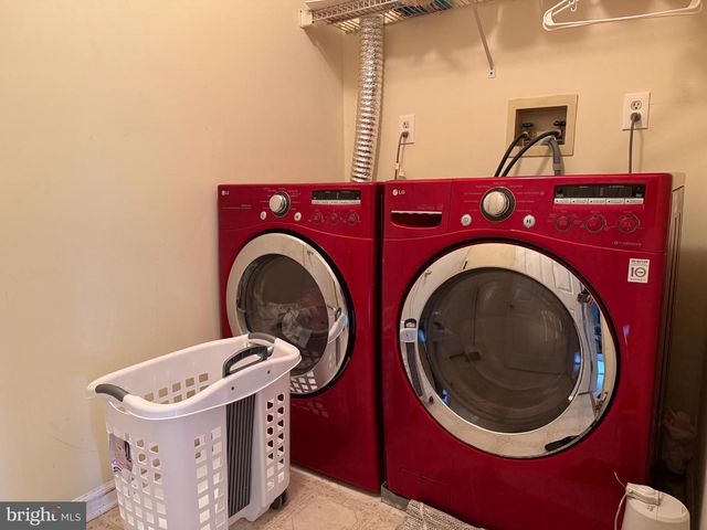 3 NATHAN CT, Newtown, PA 18940