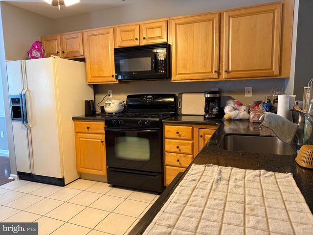 3 NATHAN CT, Newtown, PA 18940