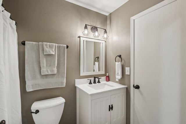 659 Forest Glen Drive, Valparaiso, IN 46385