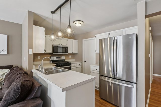 659 Forest Glen Drive, Valparaiso, IN 46385