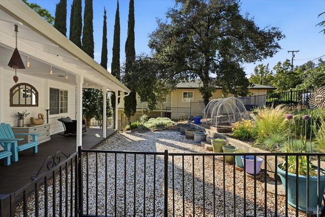 17432 Greenridge Rd, Hidden Valley Lake, CA 95467