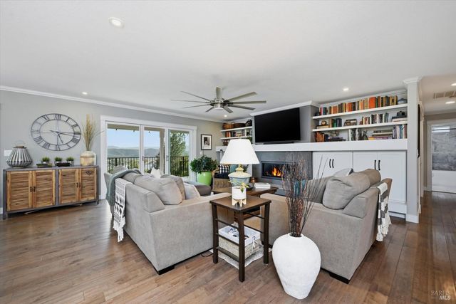 17432 Greenridge Rd, Hidden Valley Lake, CA 95467
