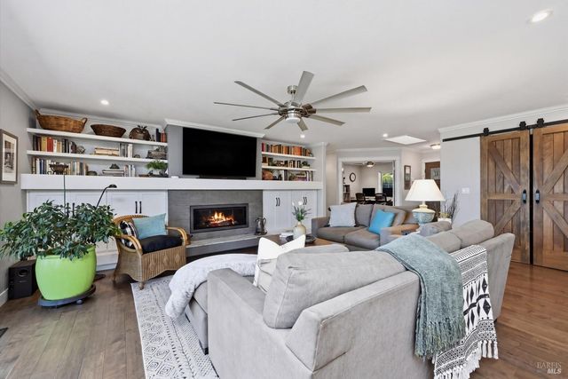 17432 Greenridge Rd, Hidden Valley Lake, CA 95467