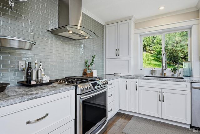 17432 Greenridge Rd, Hidden Valley Lake, CA 95467