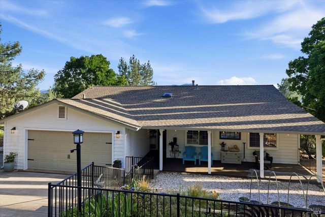 17432 Greenridge Rd, Hidden Valley Lake, CA 95467