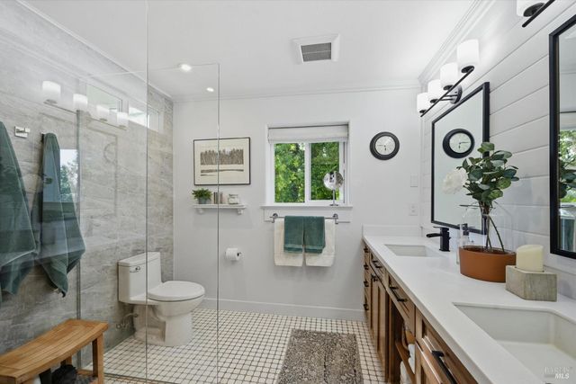 17432 Greenridge Rd, Hidden Valley Lake, CA 95467