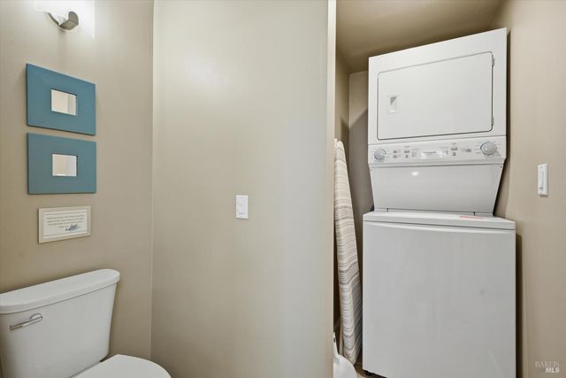 17432 Greenridge Rd, Hidden Valley Lake, CA 95467