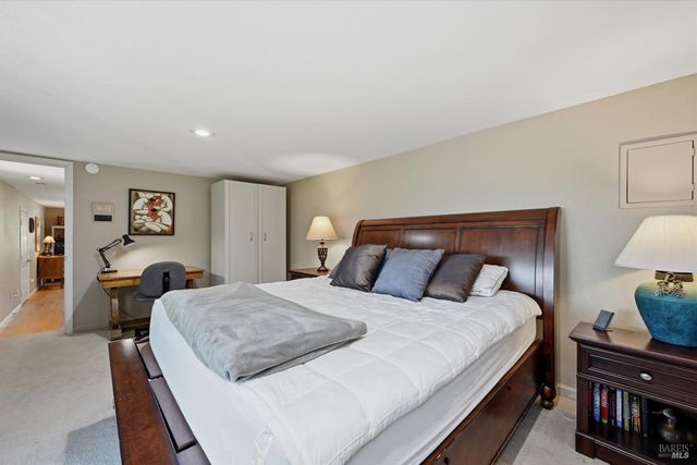 17432 Greenridge Rd, Hidden Valley Lake, CA 95467