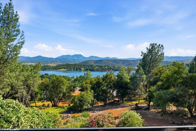 17432 Greenridge Rd, Hidden Valley Lake, CA 95467