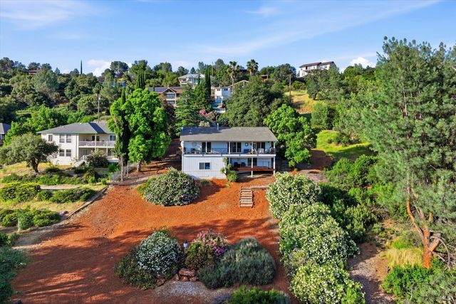 17432 Greenridge Rd, Hidden Valley Lake, CA 95467