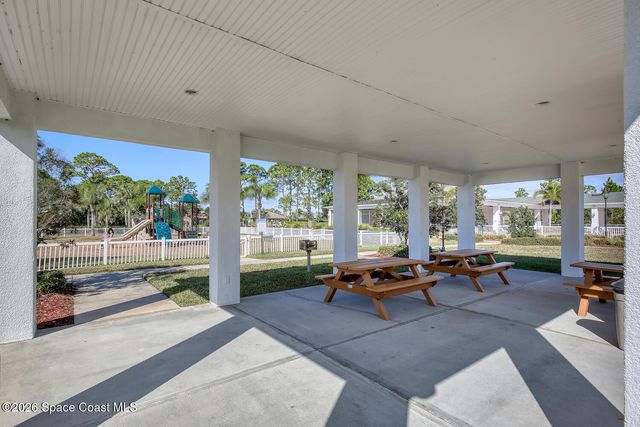 130 Brandy Creek Circle SE, Palm Bay, FL 32909