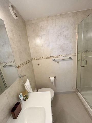 3140 S Ocean Drive 809, Hallandale Beach, FL 33009