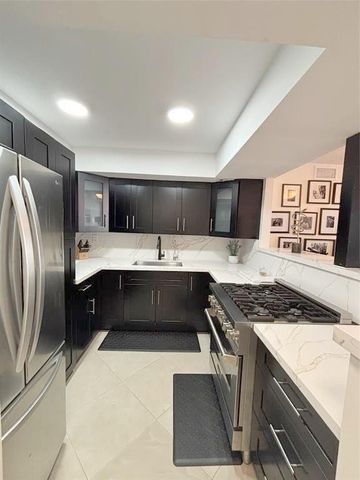 3140 S Ocean Drive 809, Hallandale Beach, FL 33009