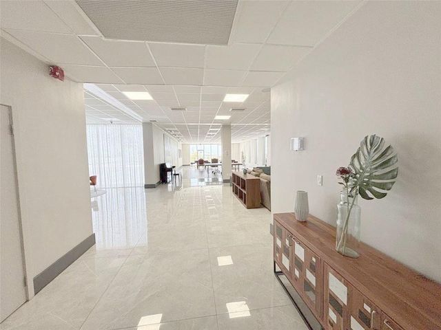 3140 S Ocean Drive 809, Hallandale Beach, FL 33009