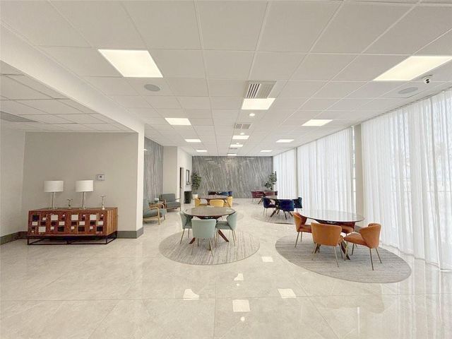 3140 S Ocean Drive 809, Hallandale Beach, FL 33009