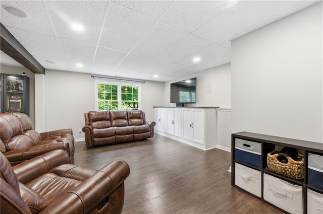314 Lisa Lane, Acworth, GA 30102