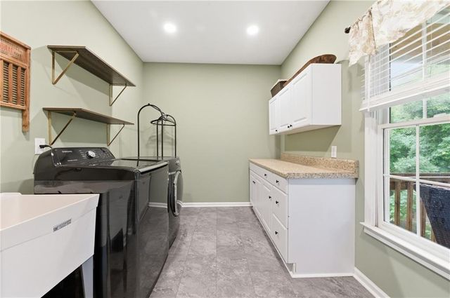 314 Lisa Lane, Acworth, GA 30102