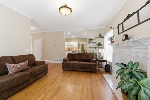 314 Lisa Lane, Acworth, GA 30102