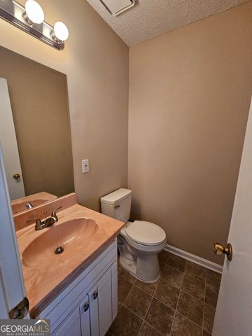 1070 S Ola Road, Mcdonough, GA 30252