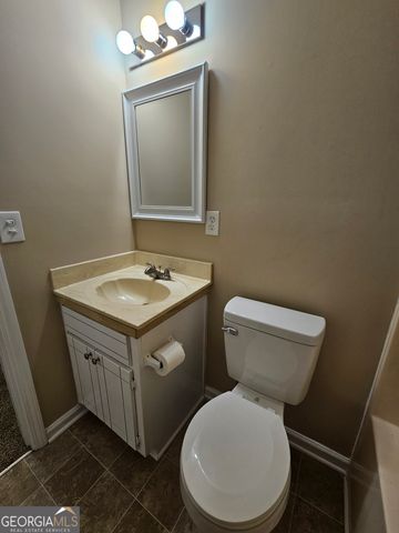 1070 S Ola Road, Mcdonough, GA 30252