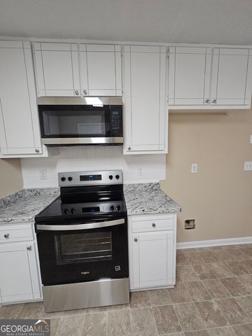 1070 S Ola Road, Mcdonough, GA 30252