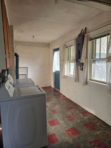 505 N Pine Street, Evart, MI 49631