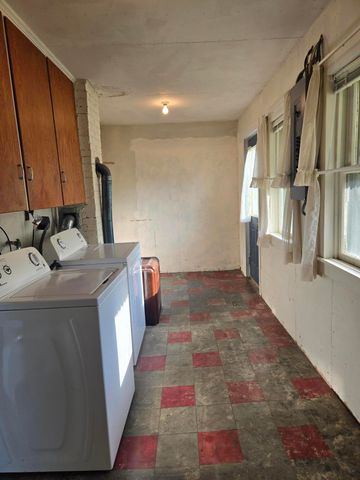 505 N Pine Street, Evart, MI 49631