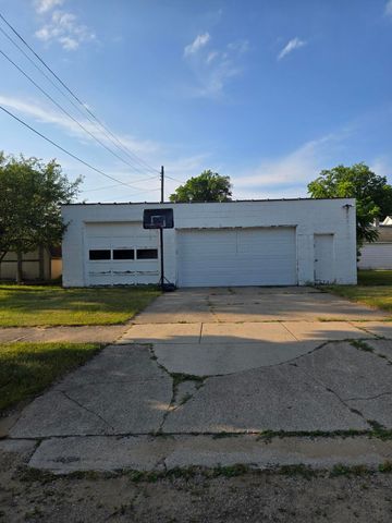 505 N Pine Street, Evart, MI 49631