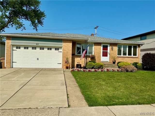 53 Angela Ln, Cheektowaga, NY 14225
