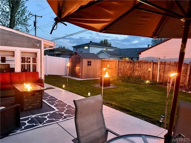 53 Angela Ln, Cheektowaga, NY 14225