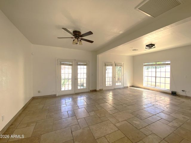 405 E HUBER Street, Mesa, AZ 85203