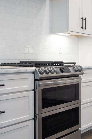 7160 Neills Branch Dr, College Grove, TN 37046