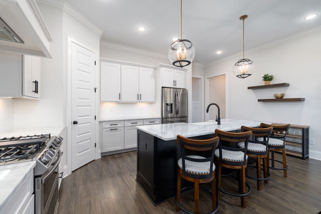 7160 Neills Branch Dr, College Grove, TN 37046