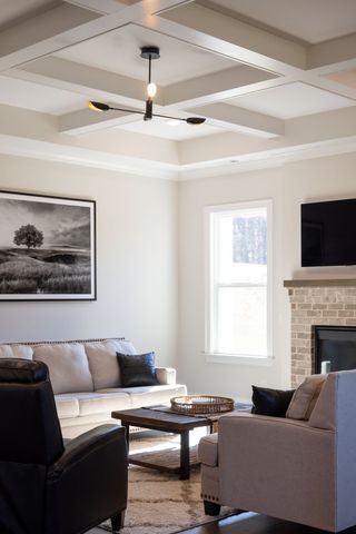 7160 Neills Branch Dr, College Grove, TN 37046