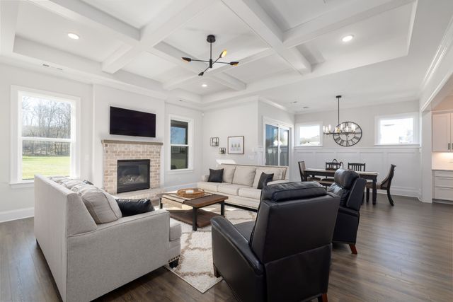 7160 Neills Branch Dr, College Grove, TN 37046