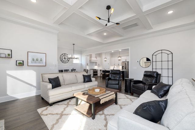 7160 Neills Branch Dr, College Grove, TN 37046