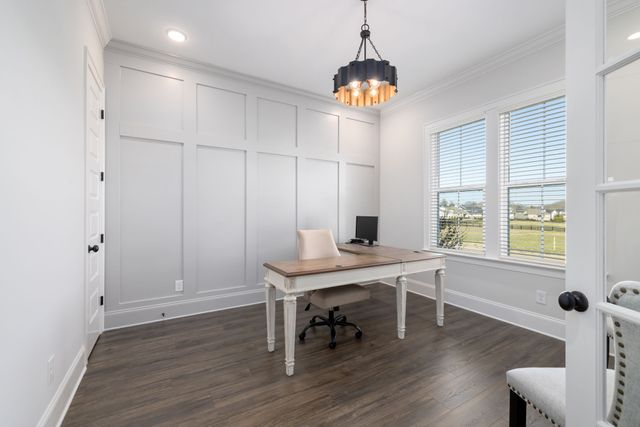 7160 Neills Branch Dr, College Grove, TN 37046