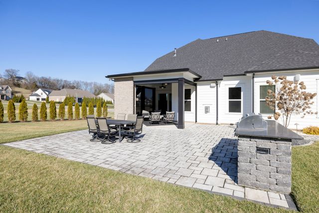 7160 Neills Branch Dr, College Grove, TN 37046