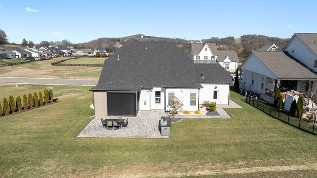 7160 Neills Branch Dr, College Grove, TN 37046