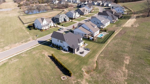 7160 Neills Branch Dr, College Grove, TN 37046