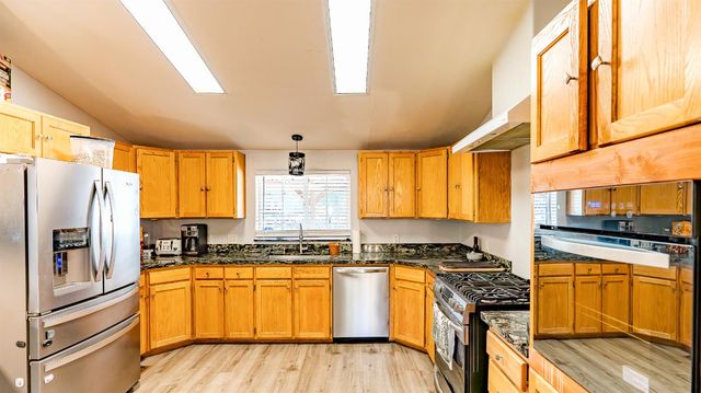 19010 Potteroffs Rd, Mokelumne Hill, CA 95245