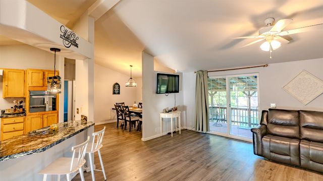 19010 Potteroffs Rd, Mokelumne Hill, CA 95245