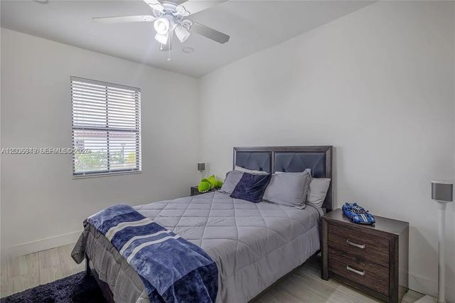 8805 NW 103rd Pl 1, Doral, FL 33178