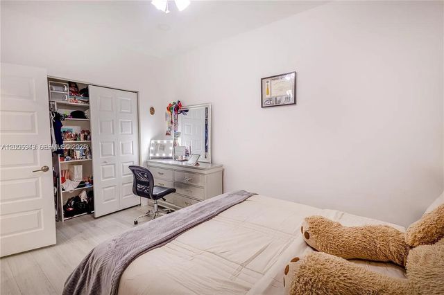 8805 NW 103rd Pl 1, Doral, FL 33178