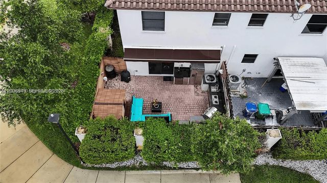 8805 NW 103rd Pl 1, Doral, FL 33178