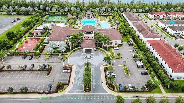 8805 NW 103rd Pl 1, Doral, FL 33178