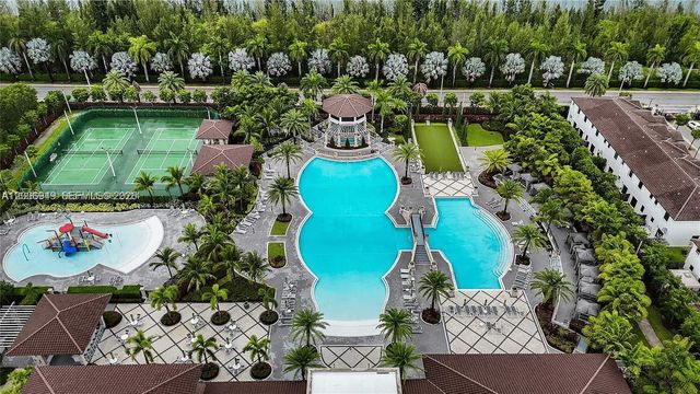 8805 NW 103rd Pl 1, Doral, FL 33178