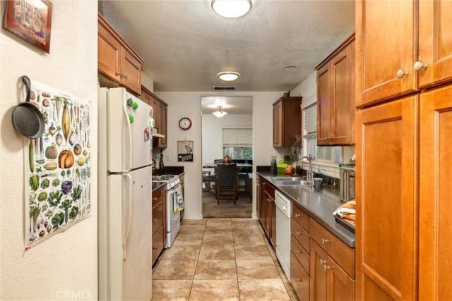 1077 E 8th, Chico, CA 95928