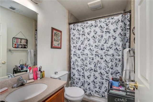 1077 E 8th, Chico, CA 95928