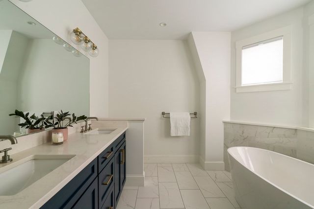 36 Laurel Street FRONT, Somerville, MA 02143